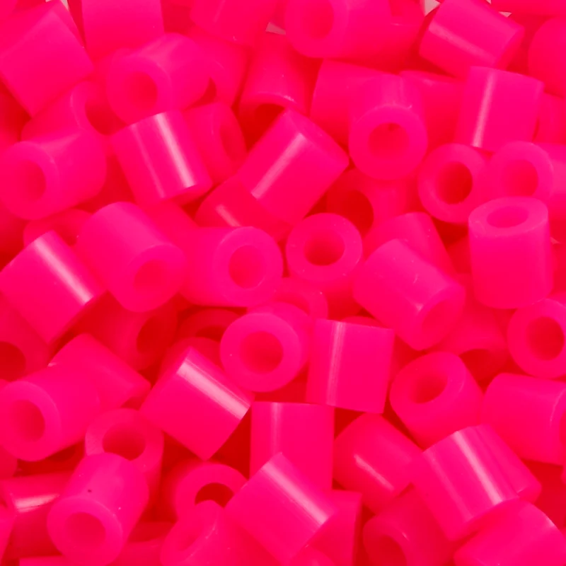 Rörpärlor, stl. 5x5 mm, Hålstl. 2,5 mm, medium, cerise (32258), 6000 st./ 1 förp. [HOB-751181]