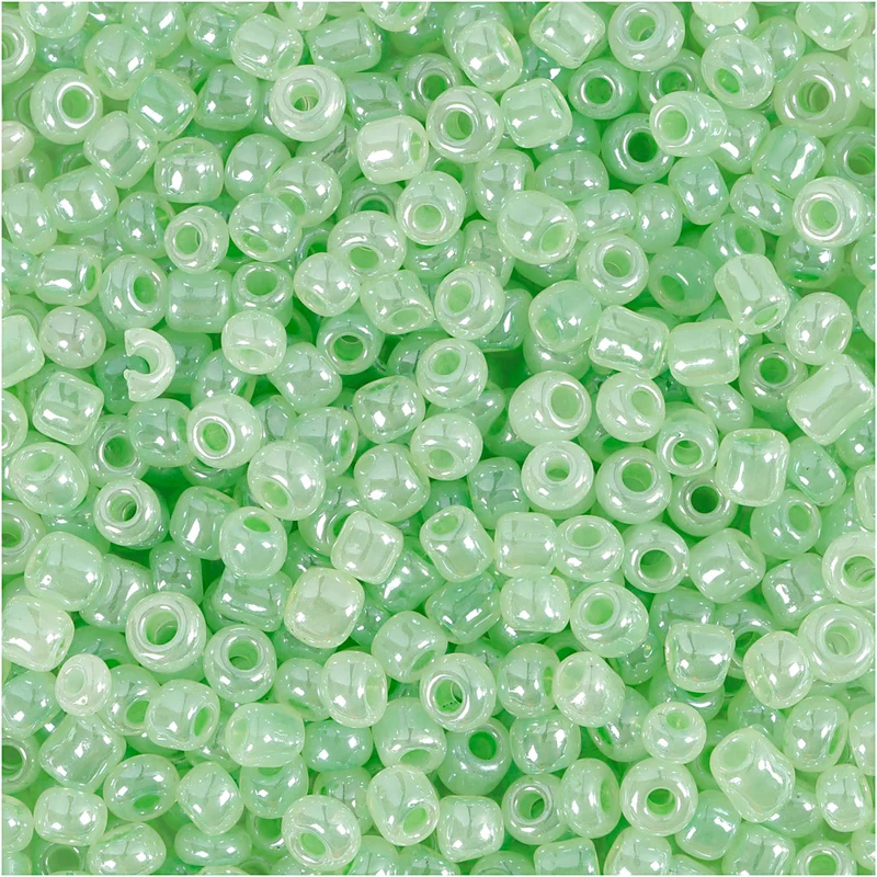 Rocaillepärlor, Dia. 3 mm, stl. 8/0, Hålstl. 0,6-1,0 mm, softgrön, 25 g/ 1 förp. [HOB-682311]