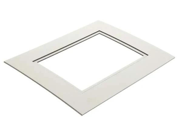 Passepartout Dubbel tjock Vit/Svart 27,9x35,6cm med 20,3x27cm Fönster (10 st) [MD20197]